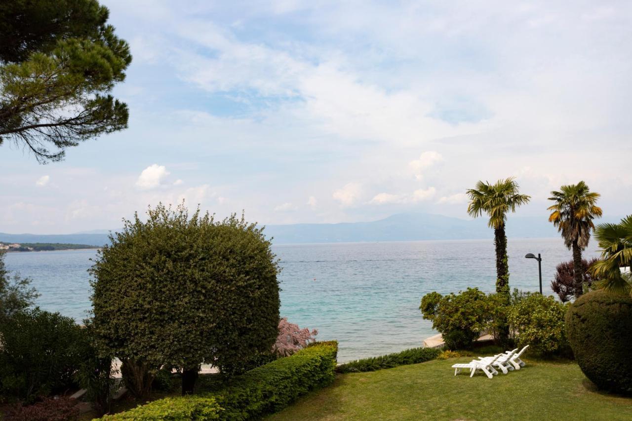 Luxury Mantinela Apartment Malinska Buitenkant foto
